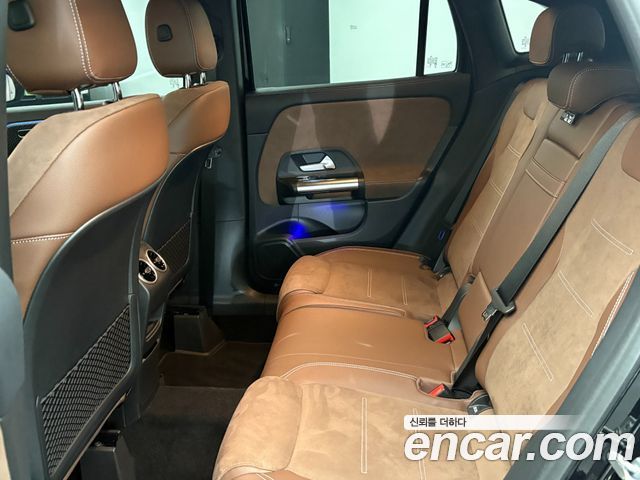 Mercedes-Benz GLA-Class 2026 — photo 9