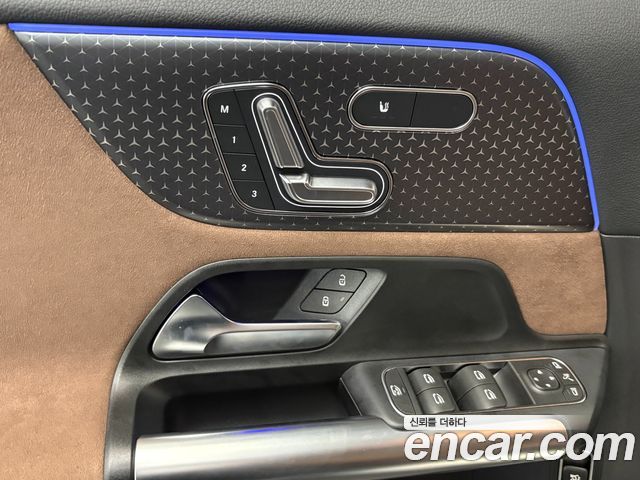 Mercedes-Benz GLA-Class 2026 — photo 10
