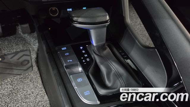 Hyundai AVANTE 2024 — photo 12