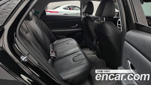 Hyundai AVANTE 2024 — photo 17