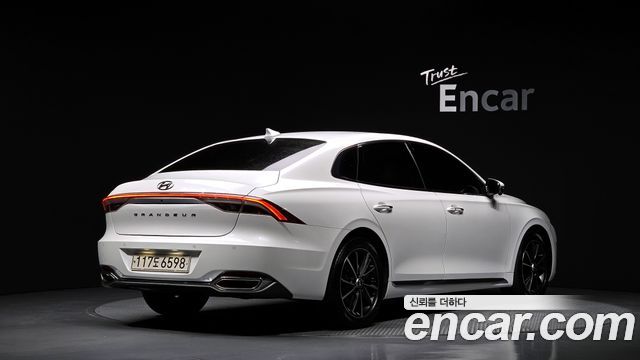 Hyundai Grandeur 2022 — photo 2