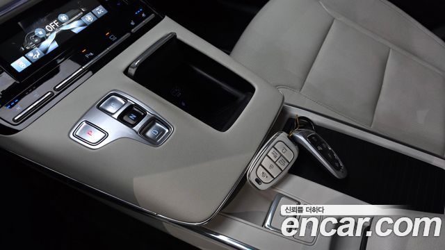 Hyundai Grandeur 2022 — photo 9