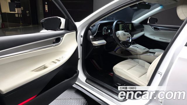 Hyundai Grandeur 2022 — photo 10