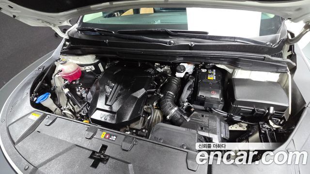 Kia Canival 2023 — photo 6