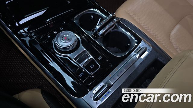 Kia Canival 2023 — photo 12