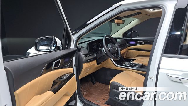 Kia Canival 2023 — photo 13