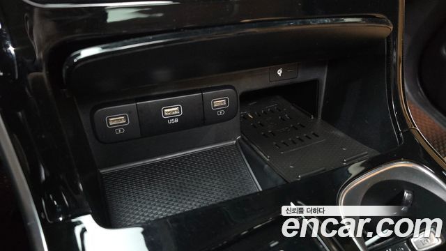 Kia Canival 2023 — photo 26