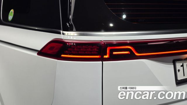 Kia Canival 2023 — photo 9