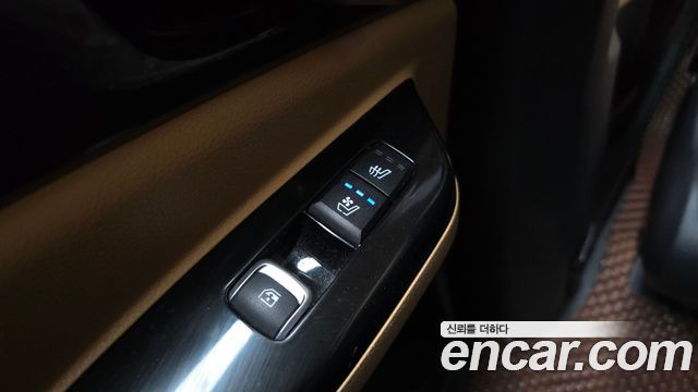 Kia Canival 2023 — photo 33