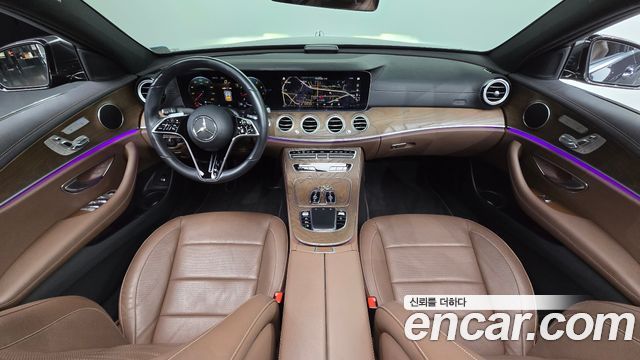 Mercedes-Benz E-Class 2021 — photo 10