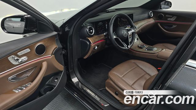 Mercedes-Benz E-Class 2021 — photo 13