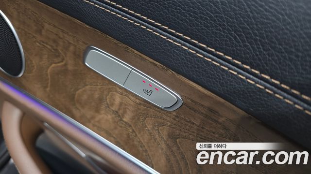 Mercedes-Benz E-Class 2021 — photo 27