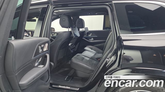 Mercedes-Benz GLS-Class 2024 — photo 11
