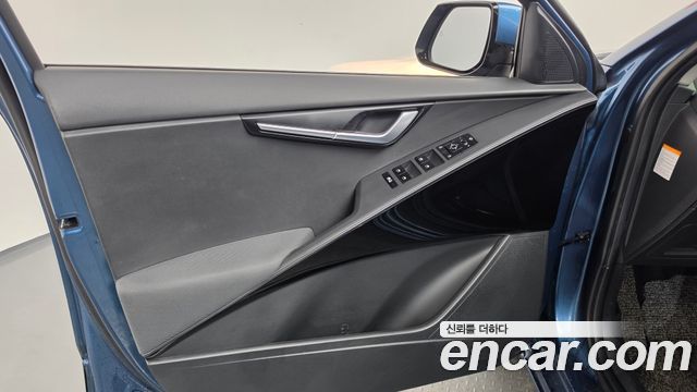 Kia Niro 2023 — photo 14