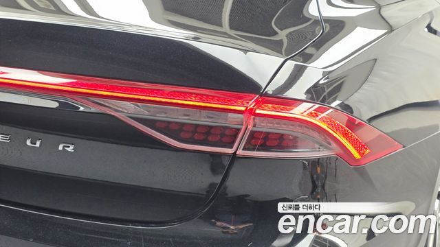 Hyundai Grandeur 2023 — photo 9