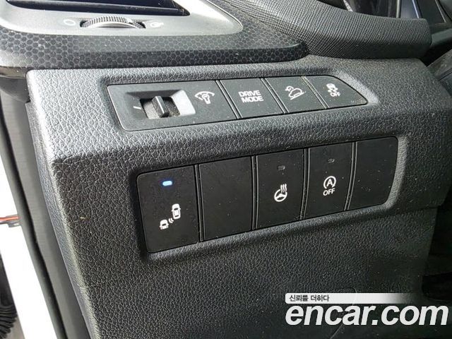 Hyundai Santafe 2018 — photo 11