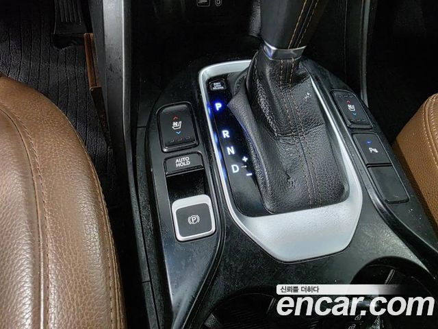 Hyundai Santafe 2018 — photo 17