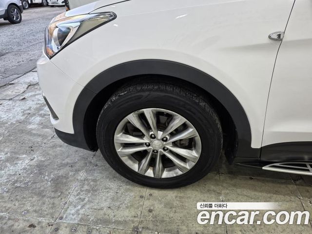 Hyundai Santafe 2018 — photo 18