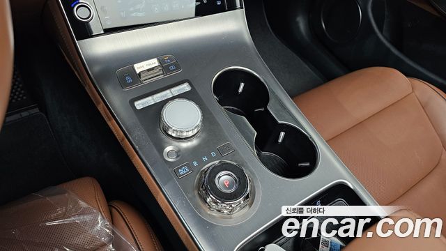 Genesis GV70 2025 — photo 12