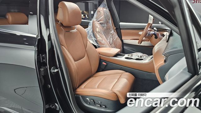 Genesis GV70 2025 — photo 16