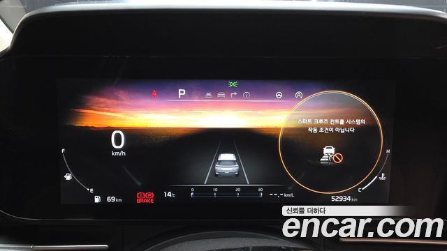 Kia Canival 2023 — photo 11