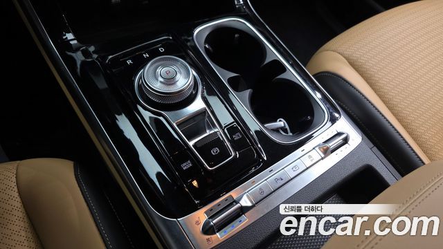 Kia Canival 2023 — photo 12