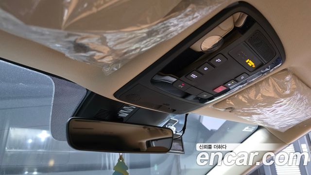 Kia Canival 2023 — photo 24