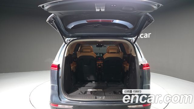 Kia Canival 2023 — photo 26