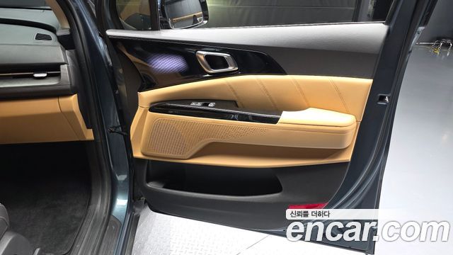 Kia Canival 2023 — photo 14