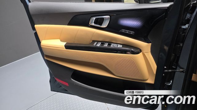 Kia Canival 2023 — photo 15