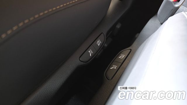 Kia Canival 2023 — photo 30