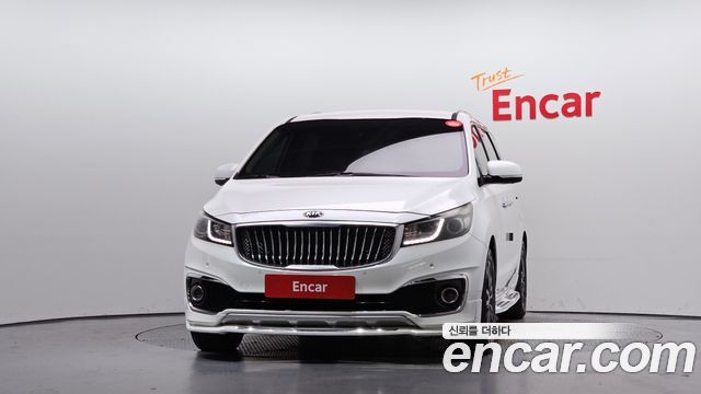 Kia Canival 2015 — photo 3