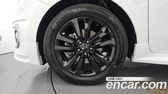 Kia Canival 2015 — photo 5