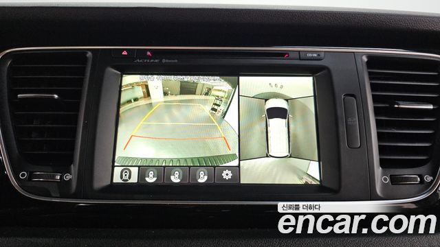 Kia Canival 2015 — photo 14