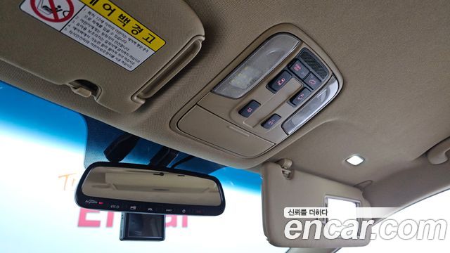Kia Canival 2015 — photo 19