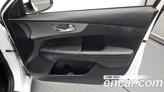 Kia K3 2021 — photo 14