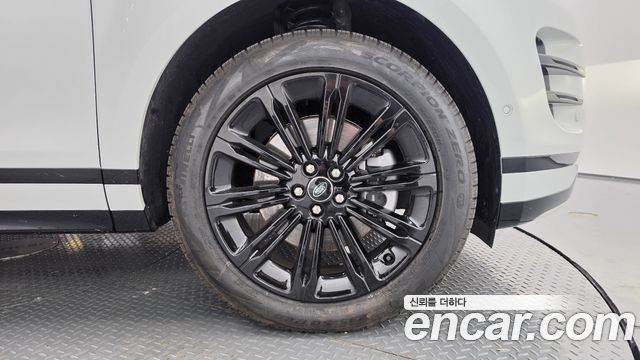 Land Rover Range Rover Evoque 2026 — photo 5