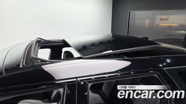 Land Rover Range Rover Evoque 2026 — photo 16
