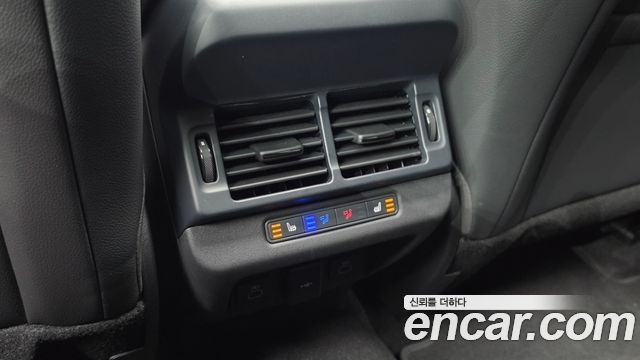 Land Rover Range Rover Evoque 2026 — photo 19