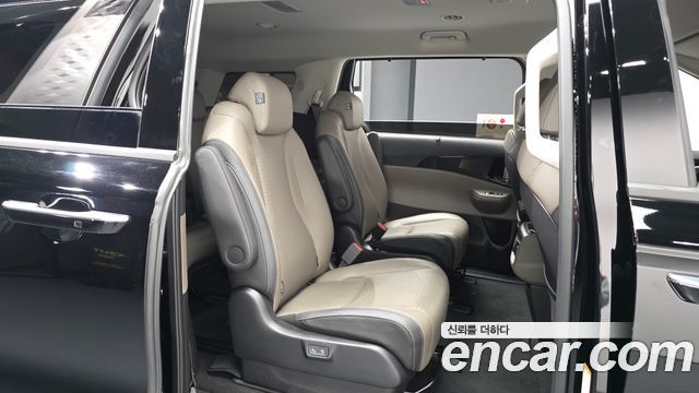 Kia Canival 2024 — photo 18