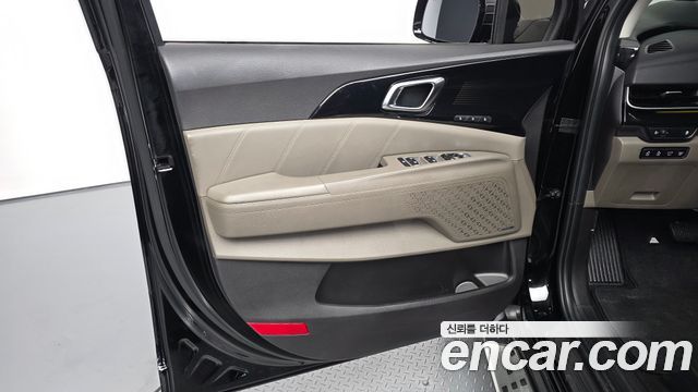 Kia Canival 2024 — photo 14