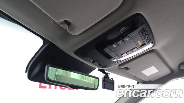 Kia Canival 2024 — photo 28