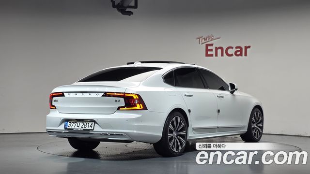 Volvo S90 2023 — photo 2