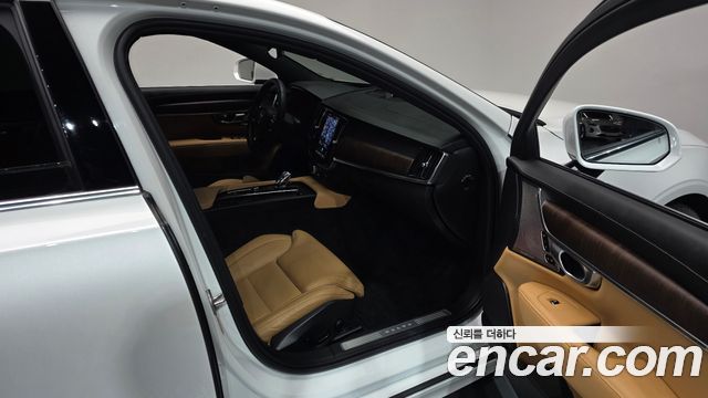 Volvo S90 2023 — photo 17