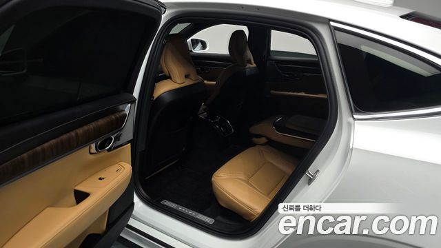 Volvo S90 2023 — photo 16