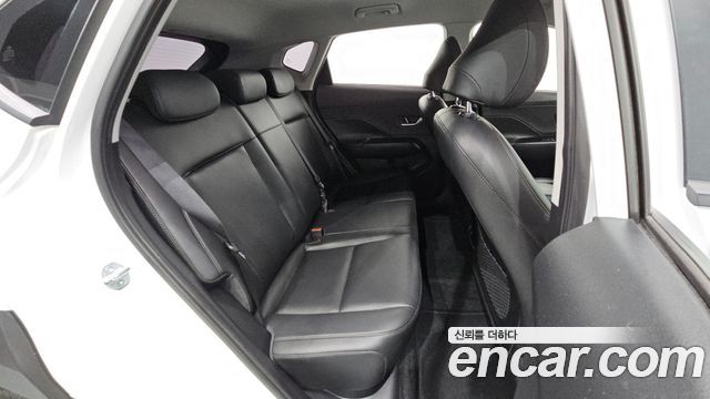 Hyundai Kona 2023 — photo 17
