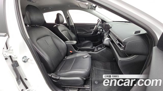 Hyundai Kona 2023 — photo 18