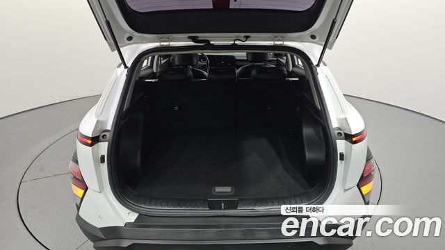 Hyundai Kona 2023 — photo 26