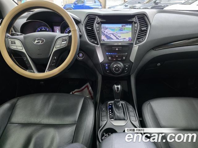 Hyundai Santafe 2015 — photo 8
