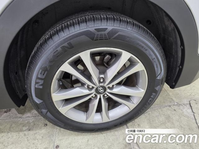 Hyundai Santafe 2015 — photo 12